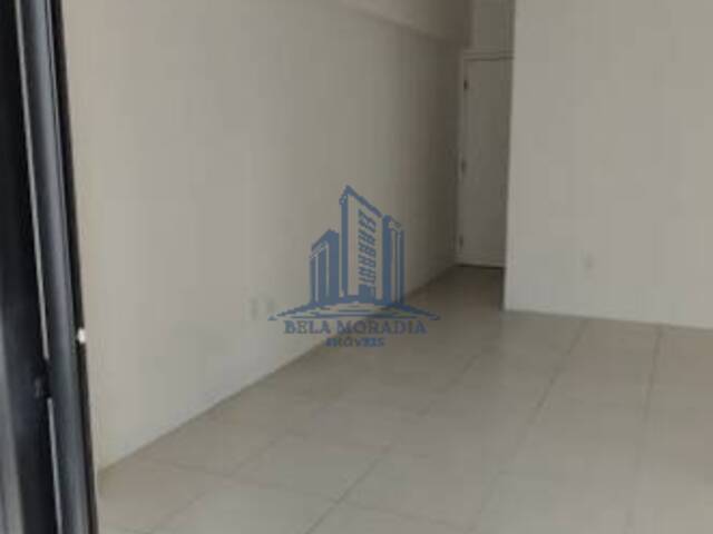 #28 - Apartamento para Venda em Recife - PE