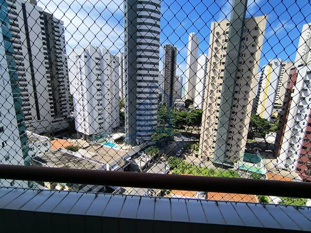 #79 - Apartamento para Venda em Recife - PE